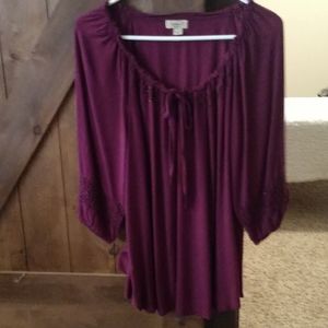 Flowy wine colored blouse 3/4 sleeves